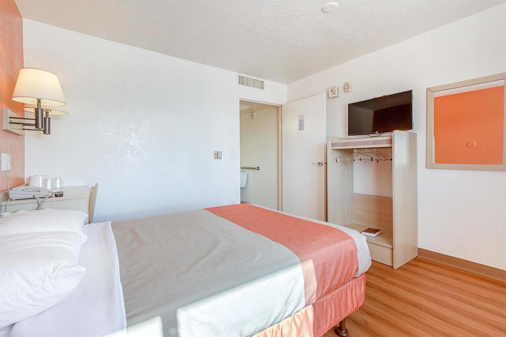 Motel 6-Phoenix, Az - North Bell Road 외부 사진