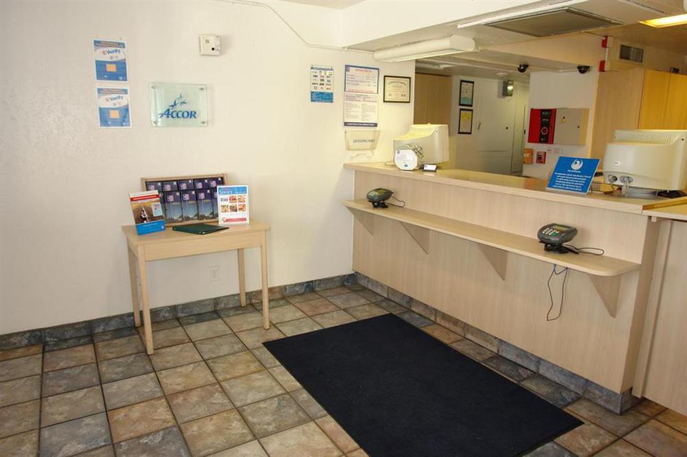 Motel 6-Phoenix, Az - North Bell Road 내부 사진